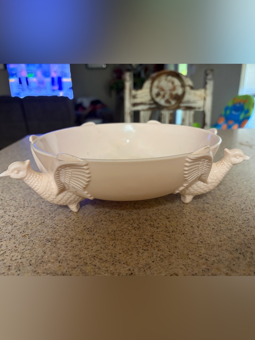 1950’s vintage Jeanette shell pink glass Pheasant bowl